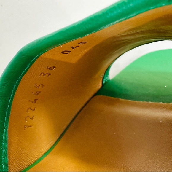 Gucci x Adidas Logo Slide Sandals - Picture 7 of 9